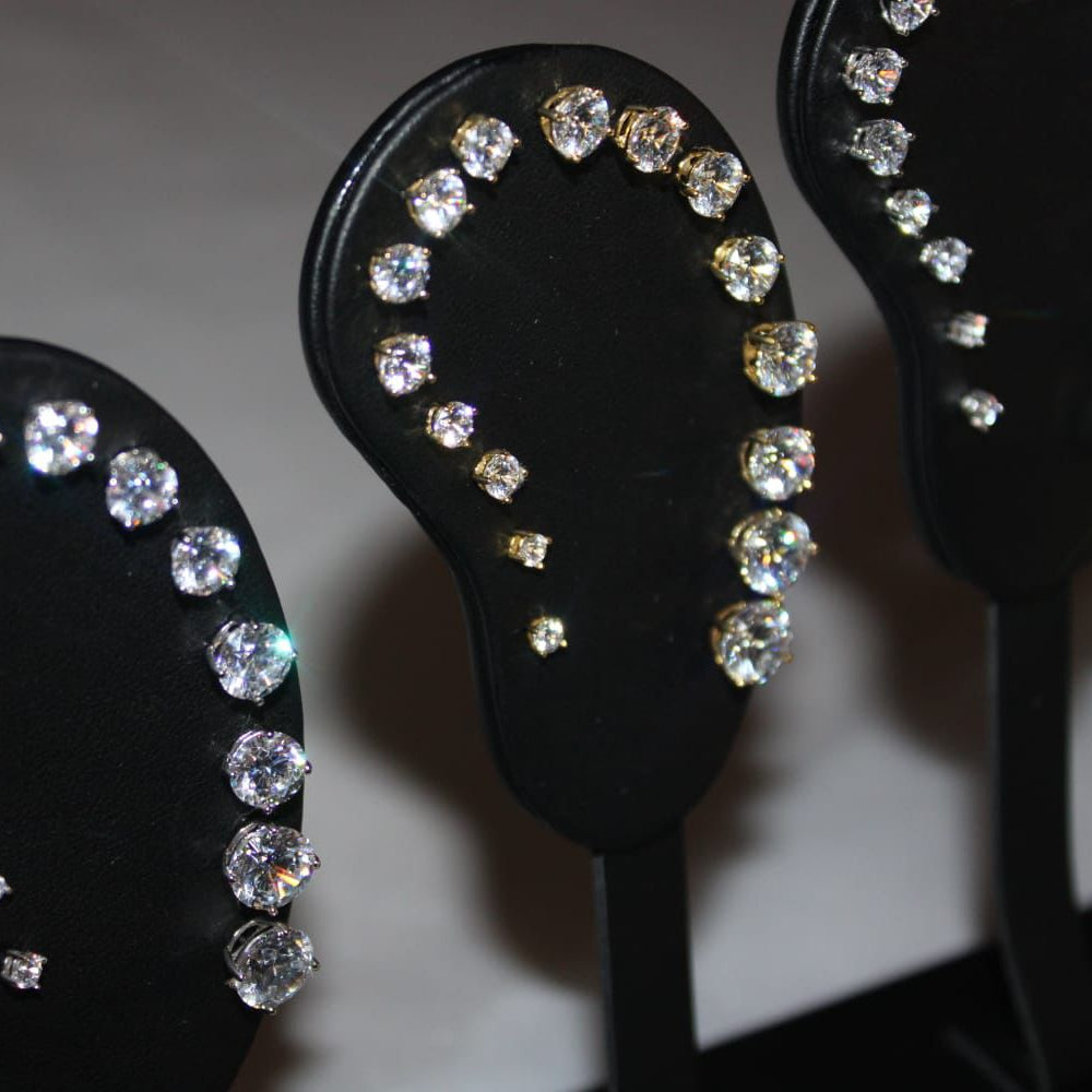 עגילים קלאסיים